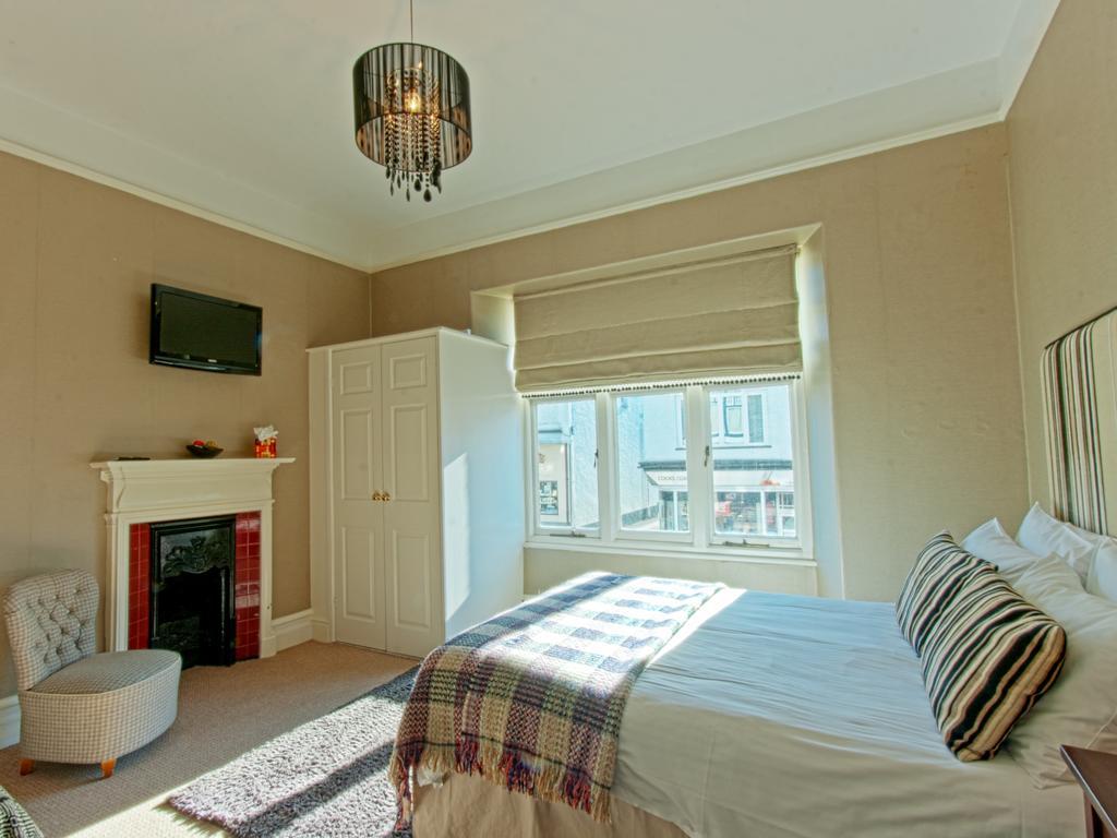 Monties Guest House - Adults Only Bowness-on-Windermere Kamer foto